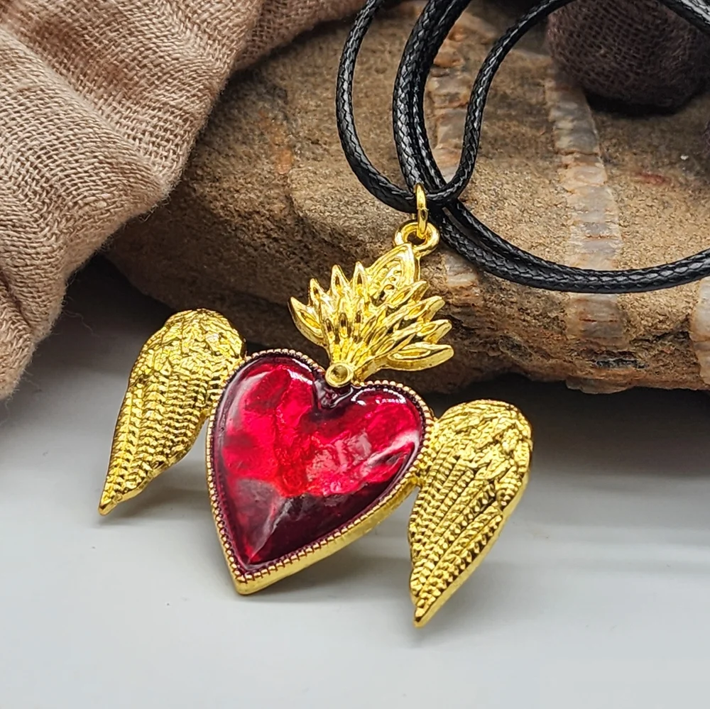 Boho Gold Pendant Heart Wings Spiritua Necklace Frida Khalo Red Heart